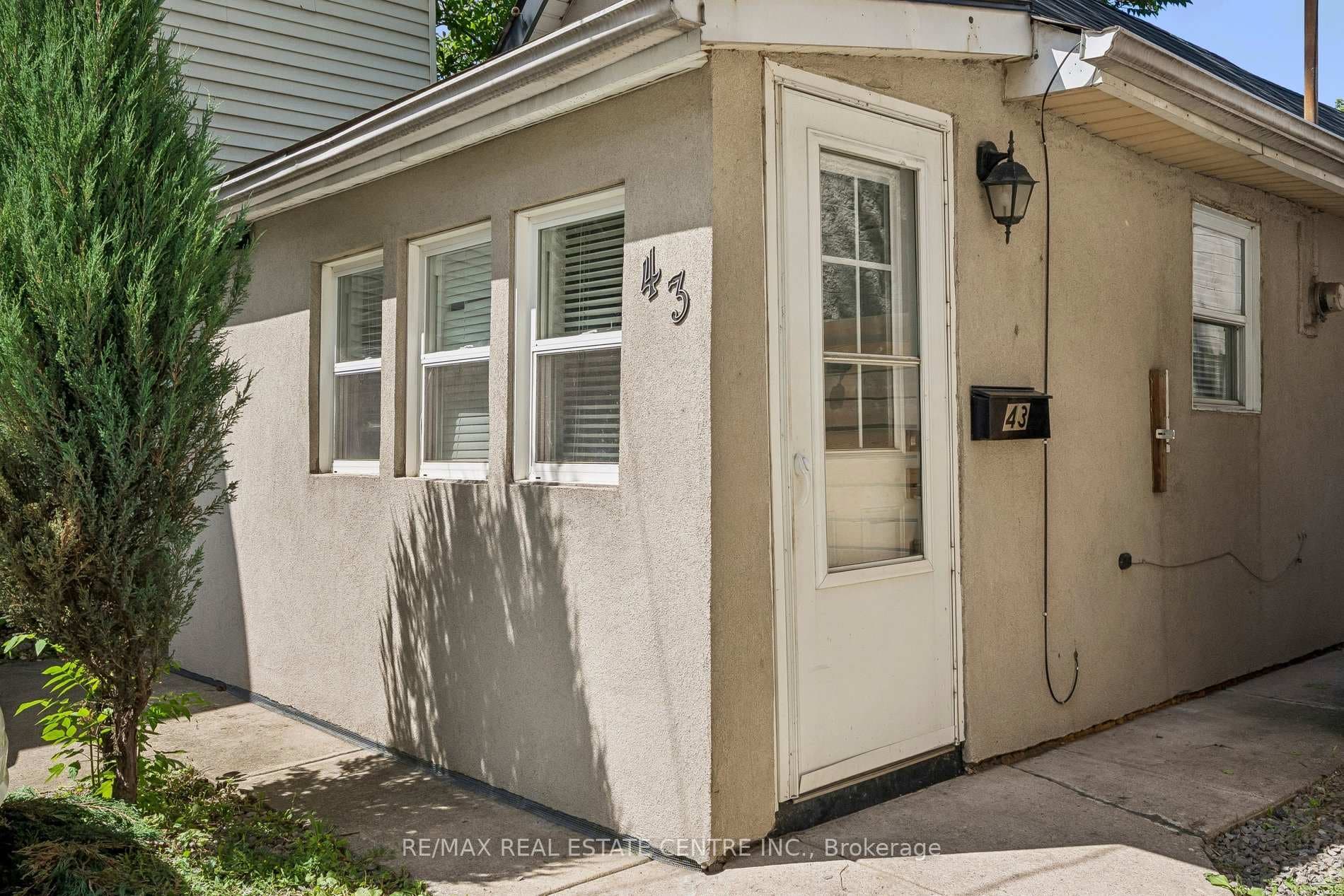 43 Whitfield Avenue photo 4