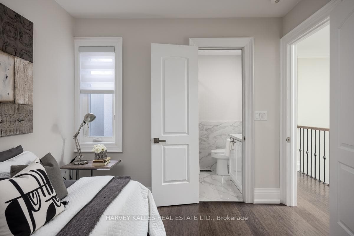 110 Leyton Avenue photo 25