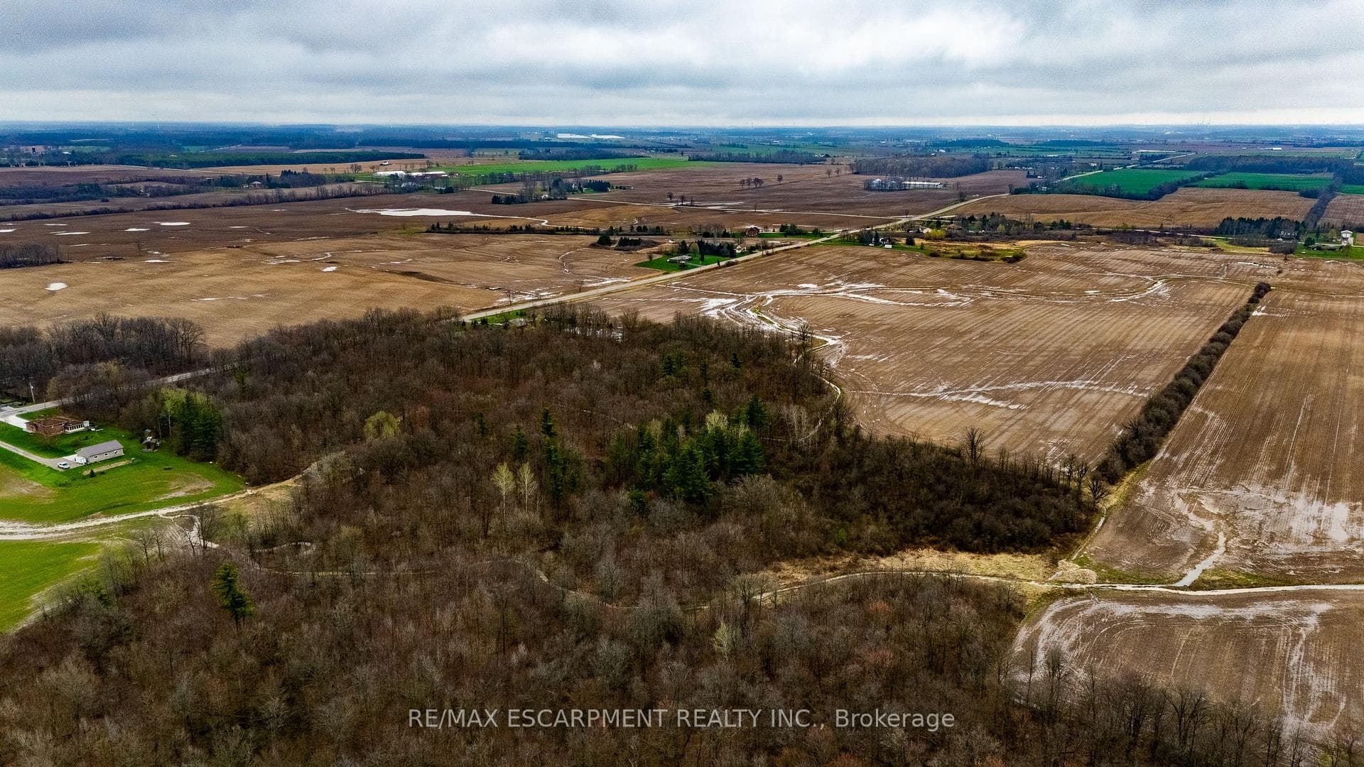 335 McKenzie Road photo 2
