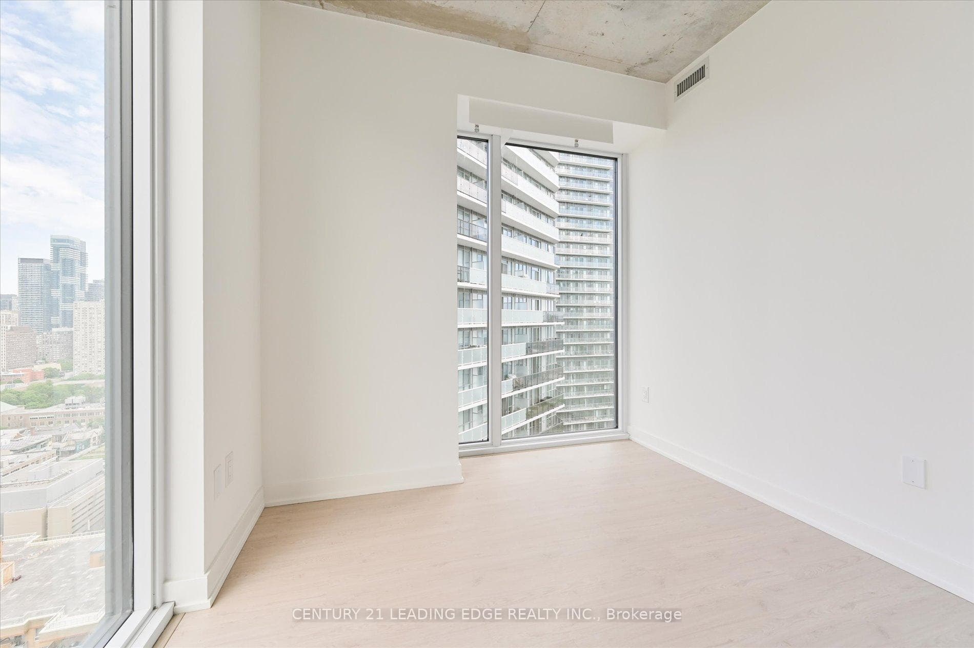 65 Mutual Street Unit 2706 photo 16