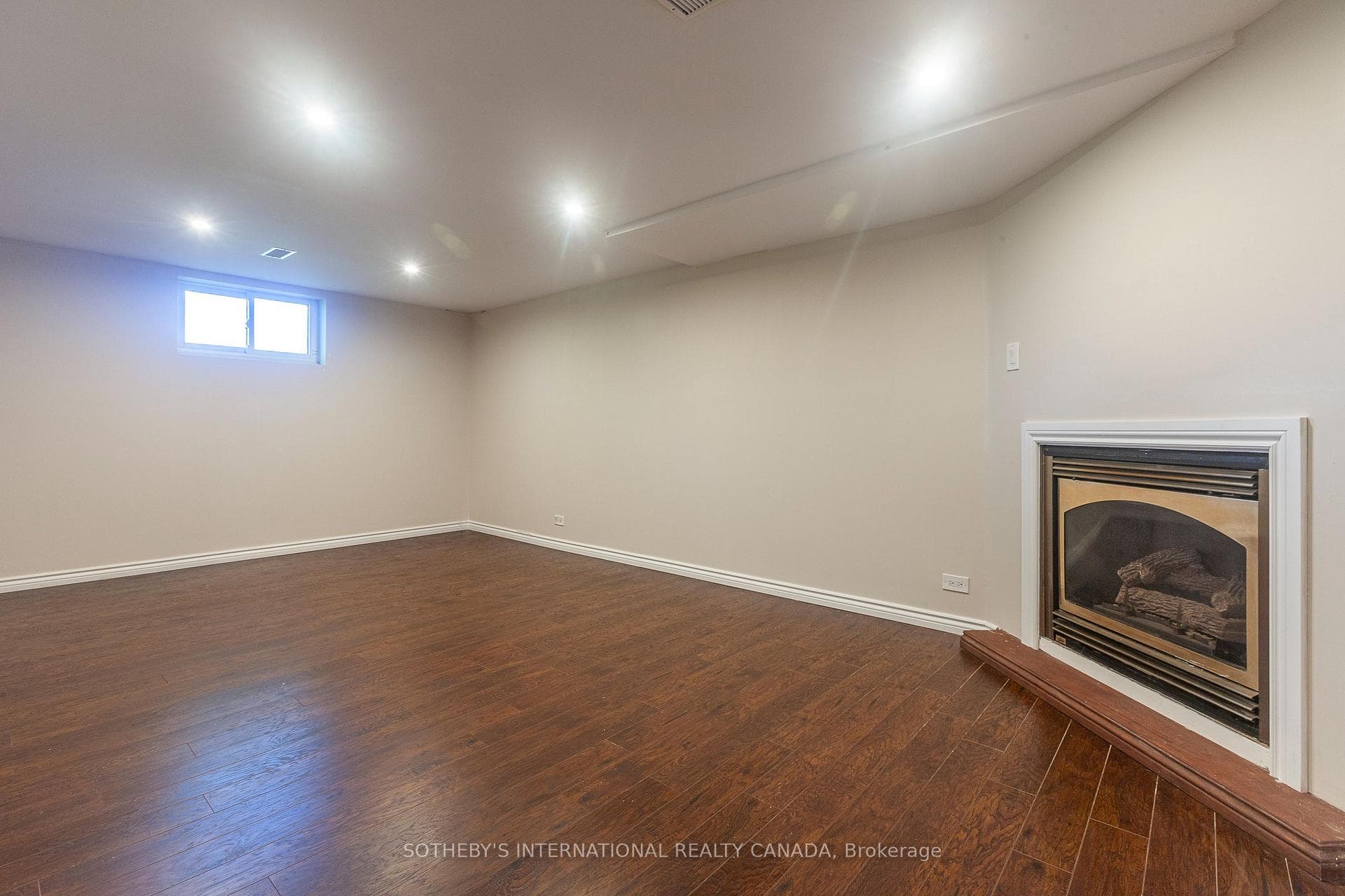 1461 Moss Glen Road photo 22