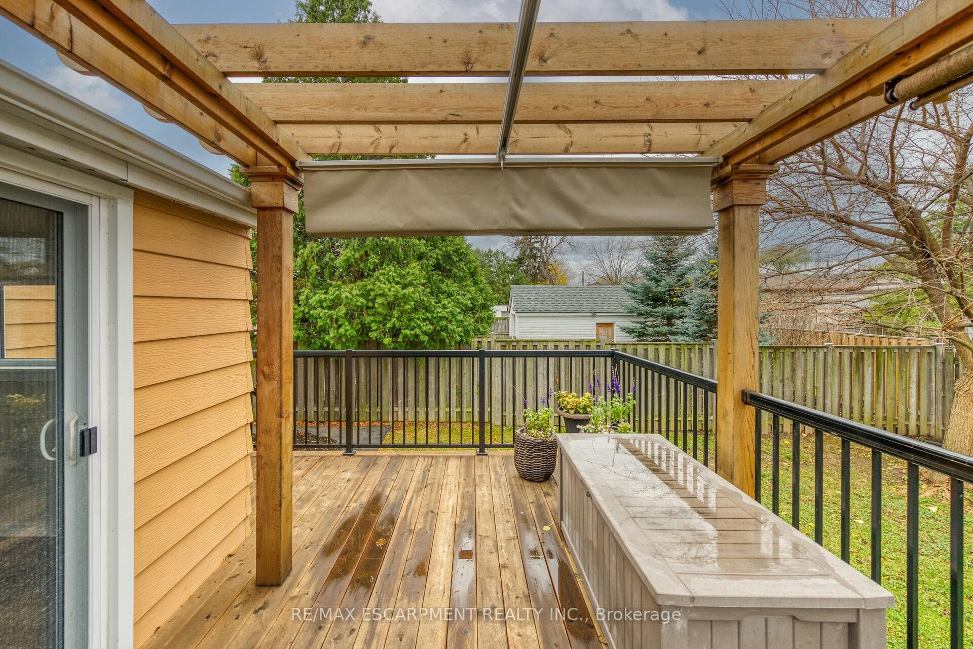 14 Walter Avenue photo 32