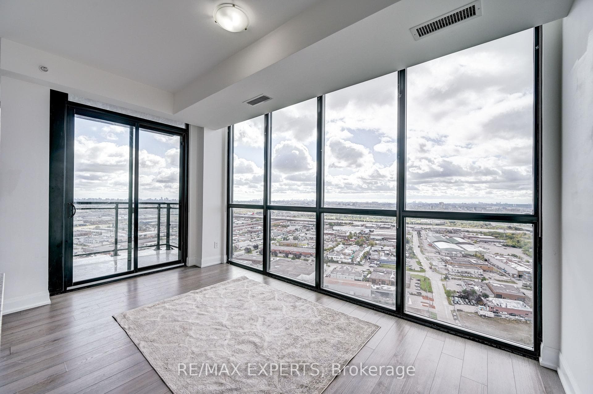 2910 Highway 7 Road Unit 3002 photo 17