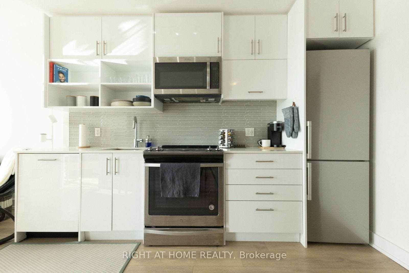128 Fairview Mall Drive Unit 712 photo 22