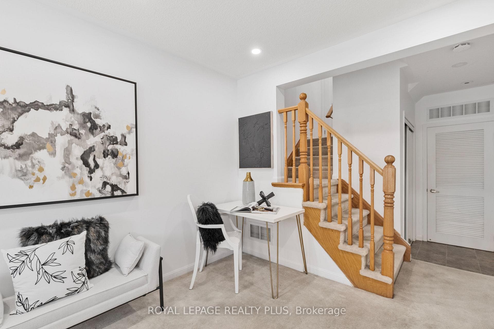 567 Speyer Circle photo 8