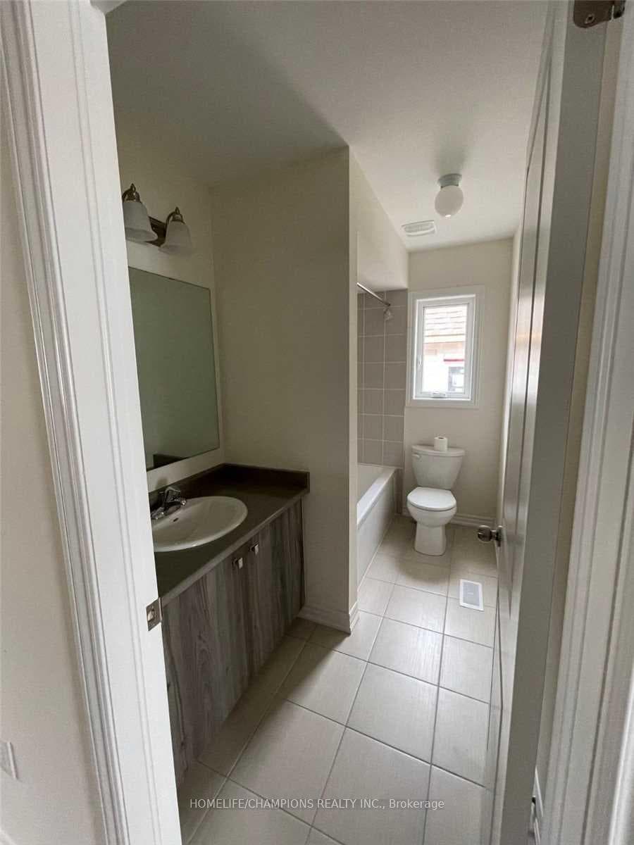 415 Sadler Way photo 11