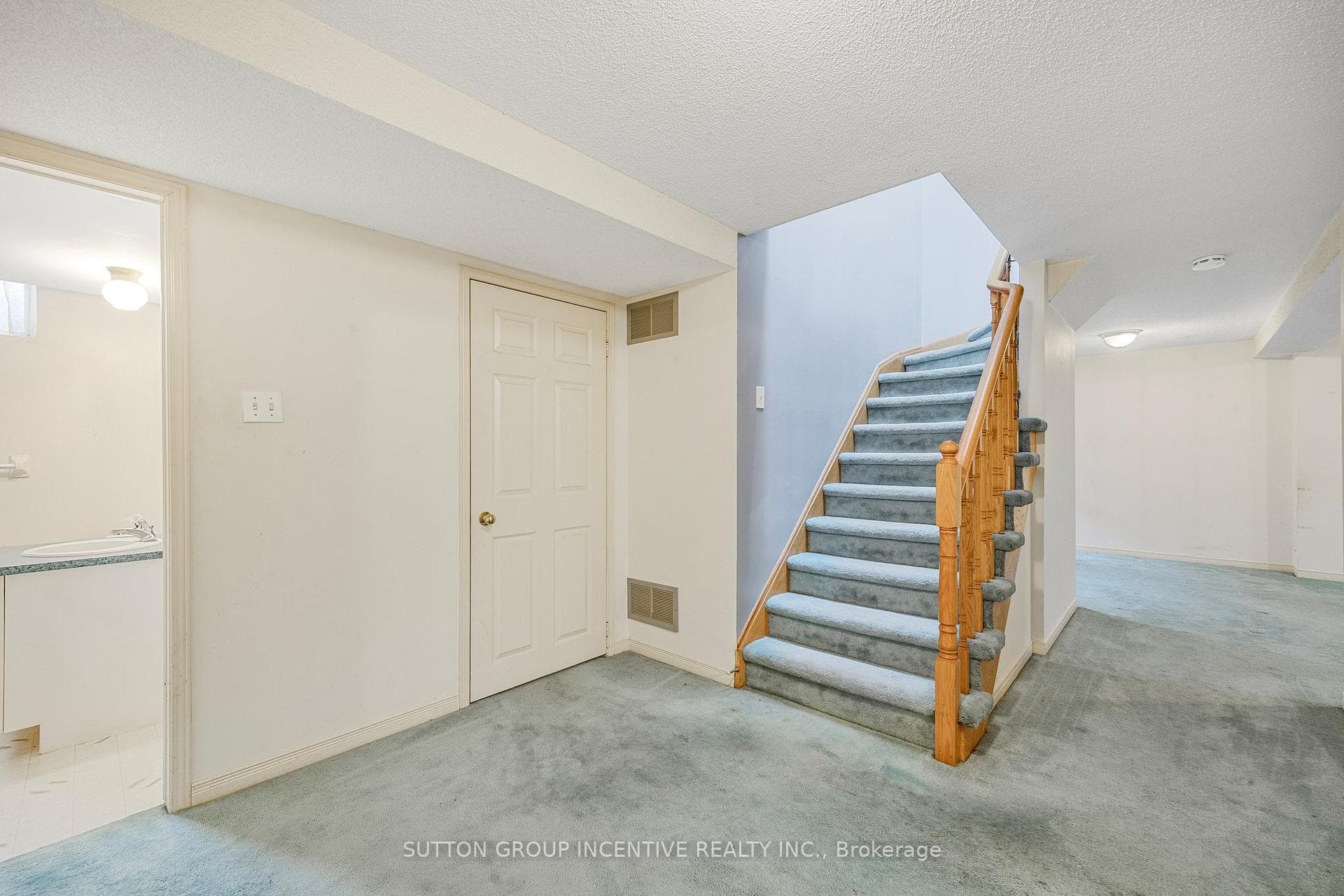 169 Livingstone Street photo 31