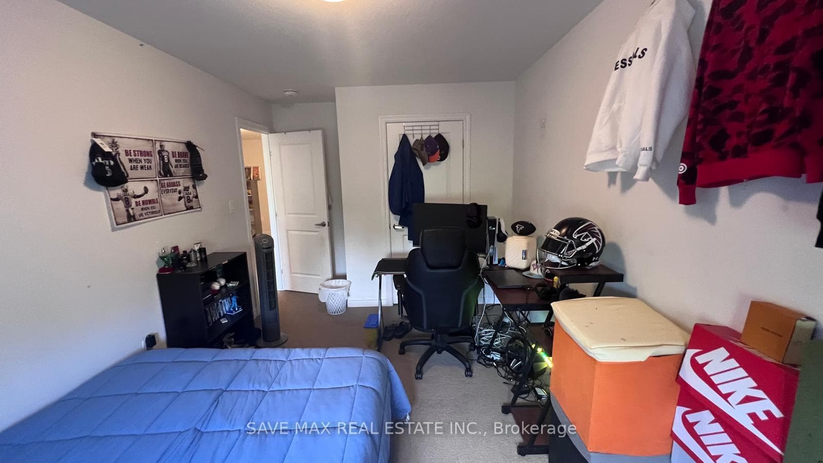 3975 Crown Street photo 24