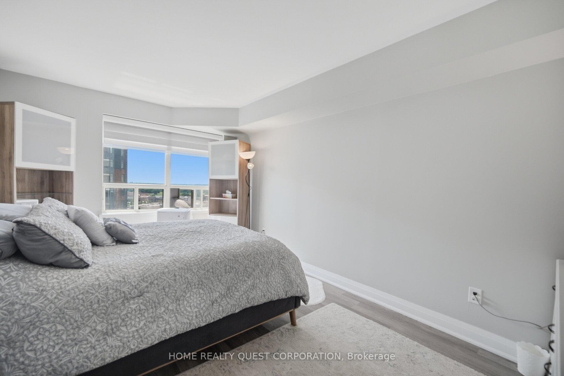 325 Webb Drive Unit 1402 photo 19