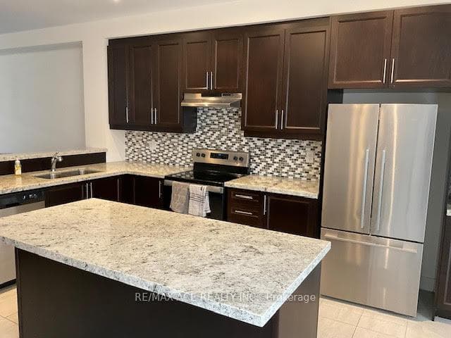 88 Pearman Crescent photo 6