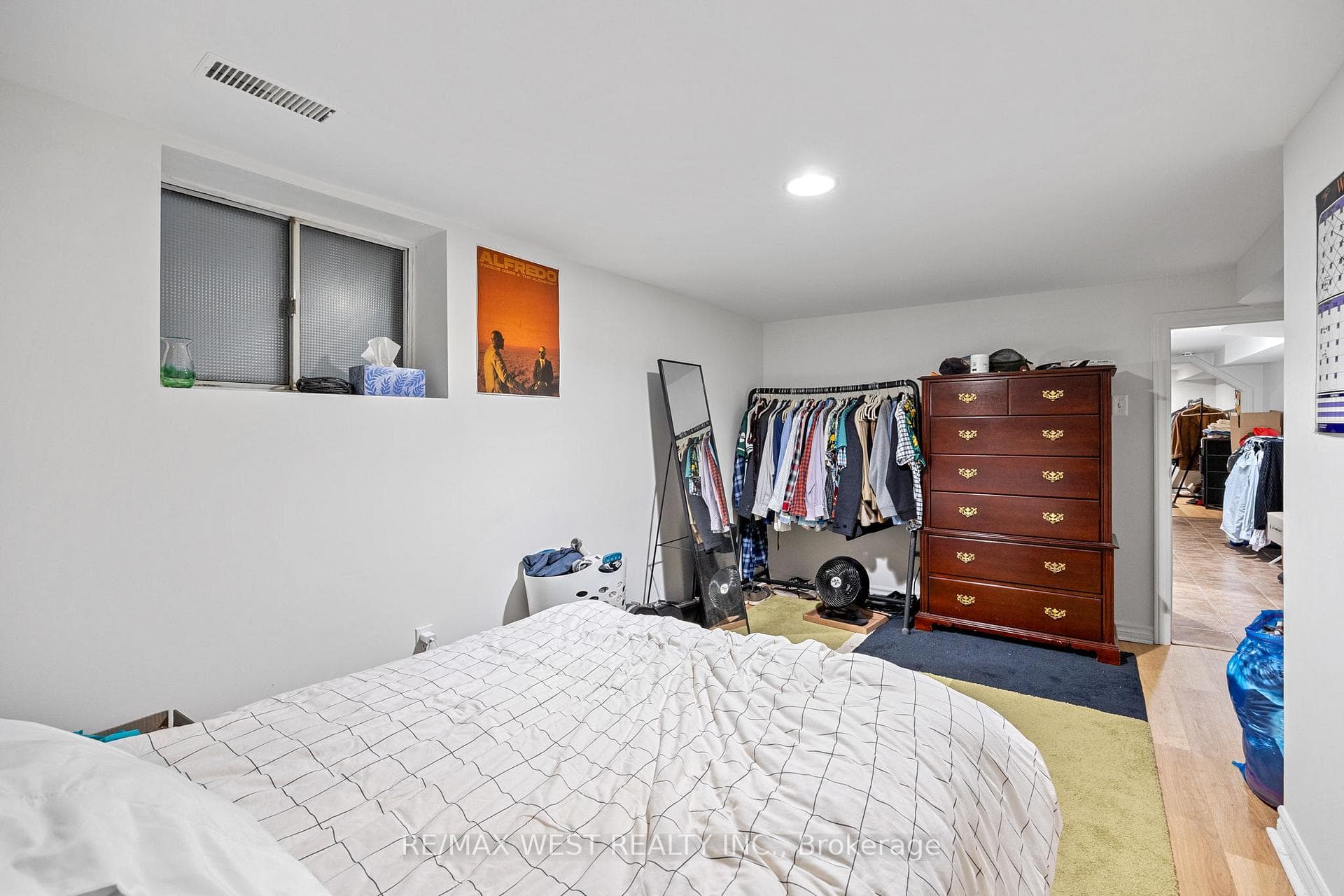 935 Bathurst Street photo 22