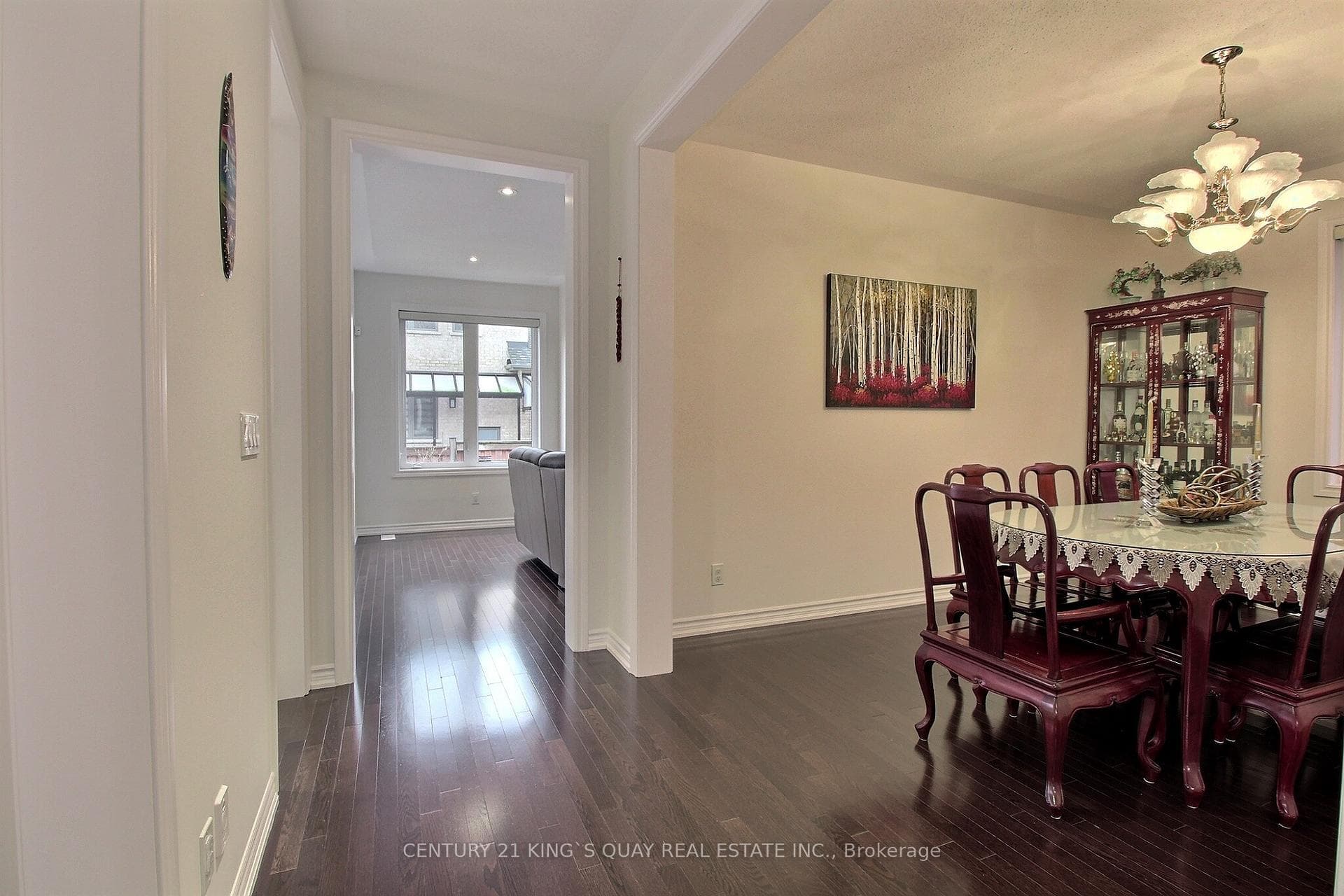 45 Chessington Avenue photo 13