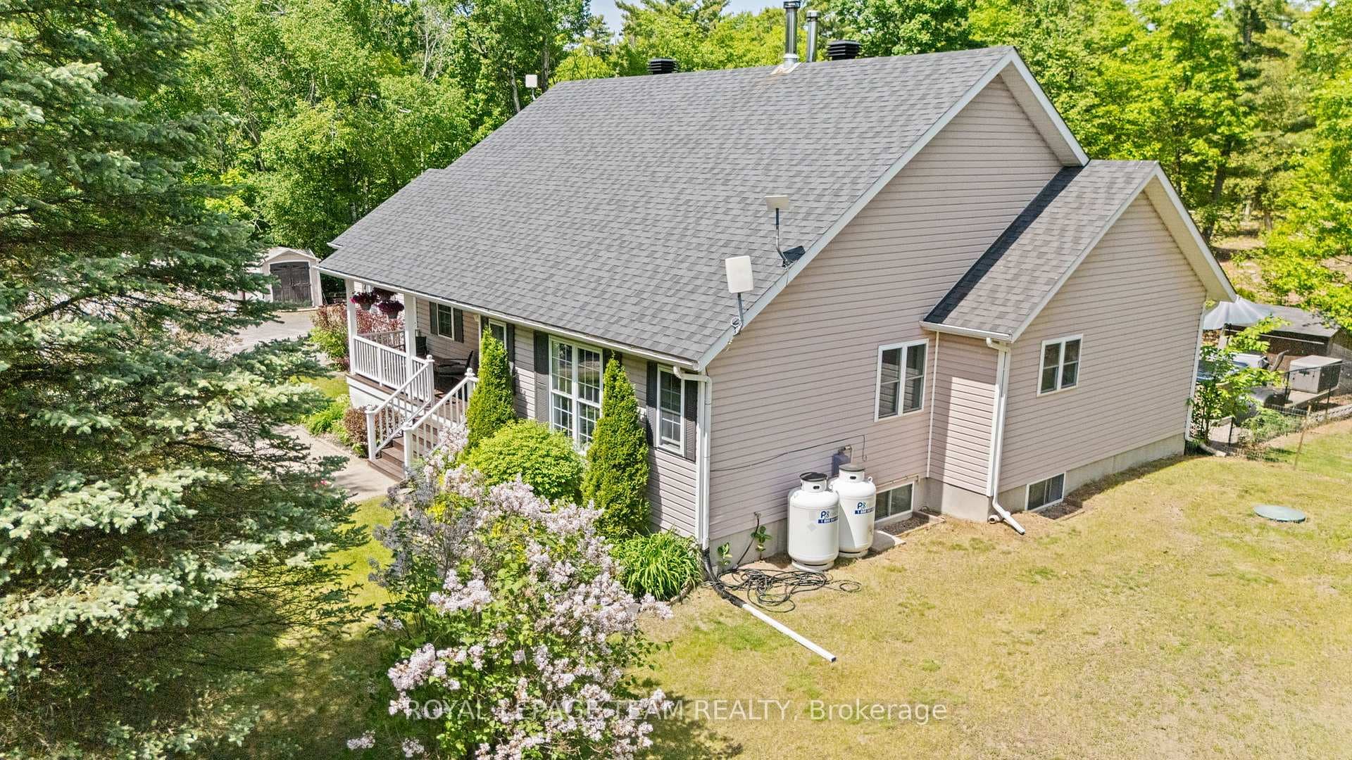 5040 Stonecrest Road photo 4
