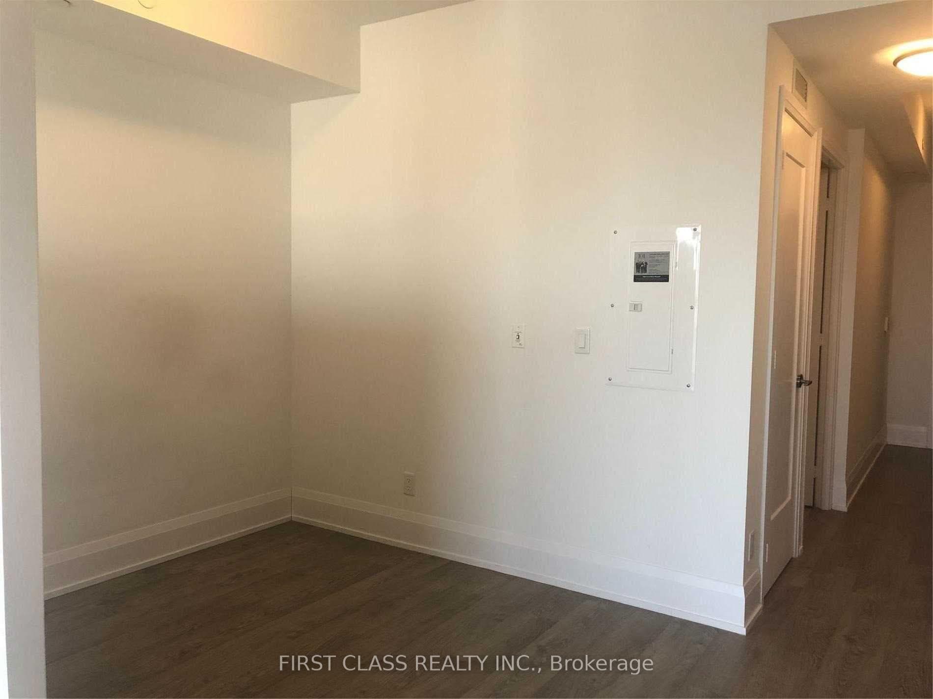 101 Erskine Avenue Unit 1206 photo 7
