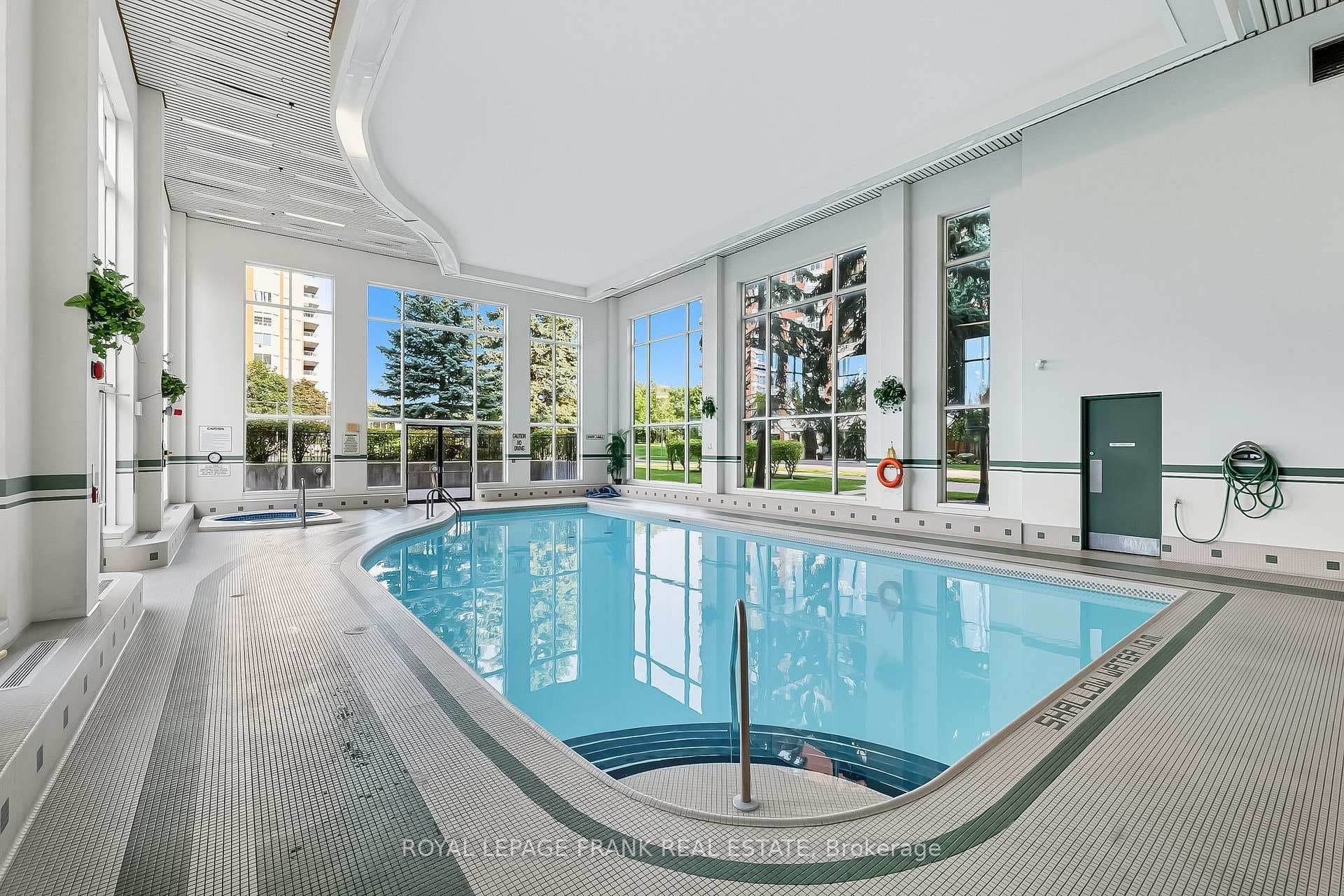 400 McLevin Avenue Unit 1812 photo 37