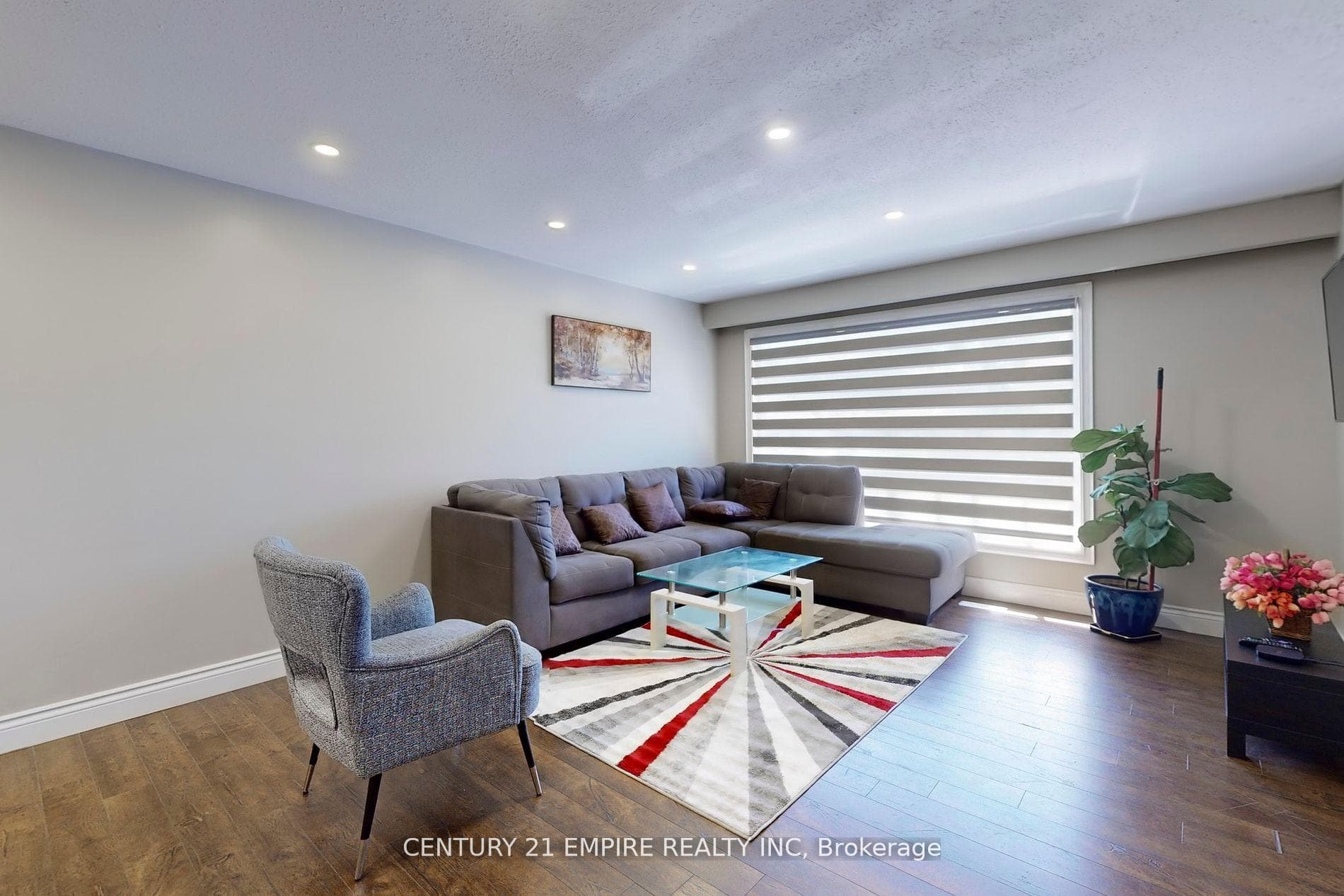 1139 Shadeland Drive photo 4