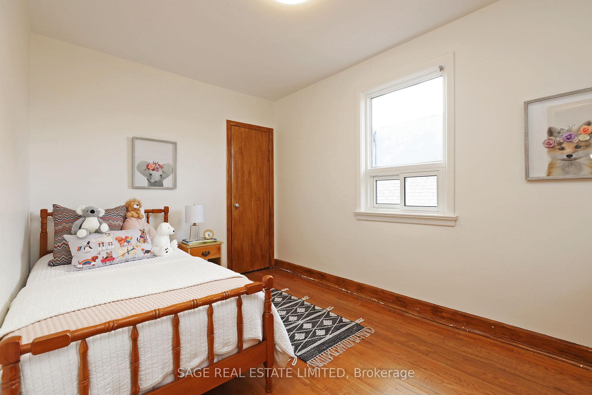 6 White Avenue photo 16