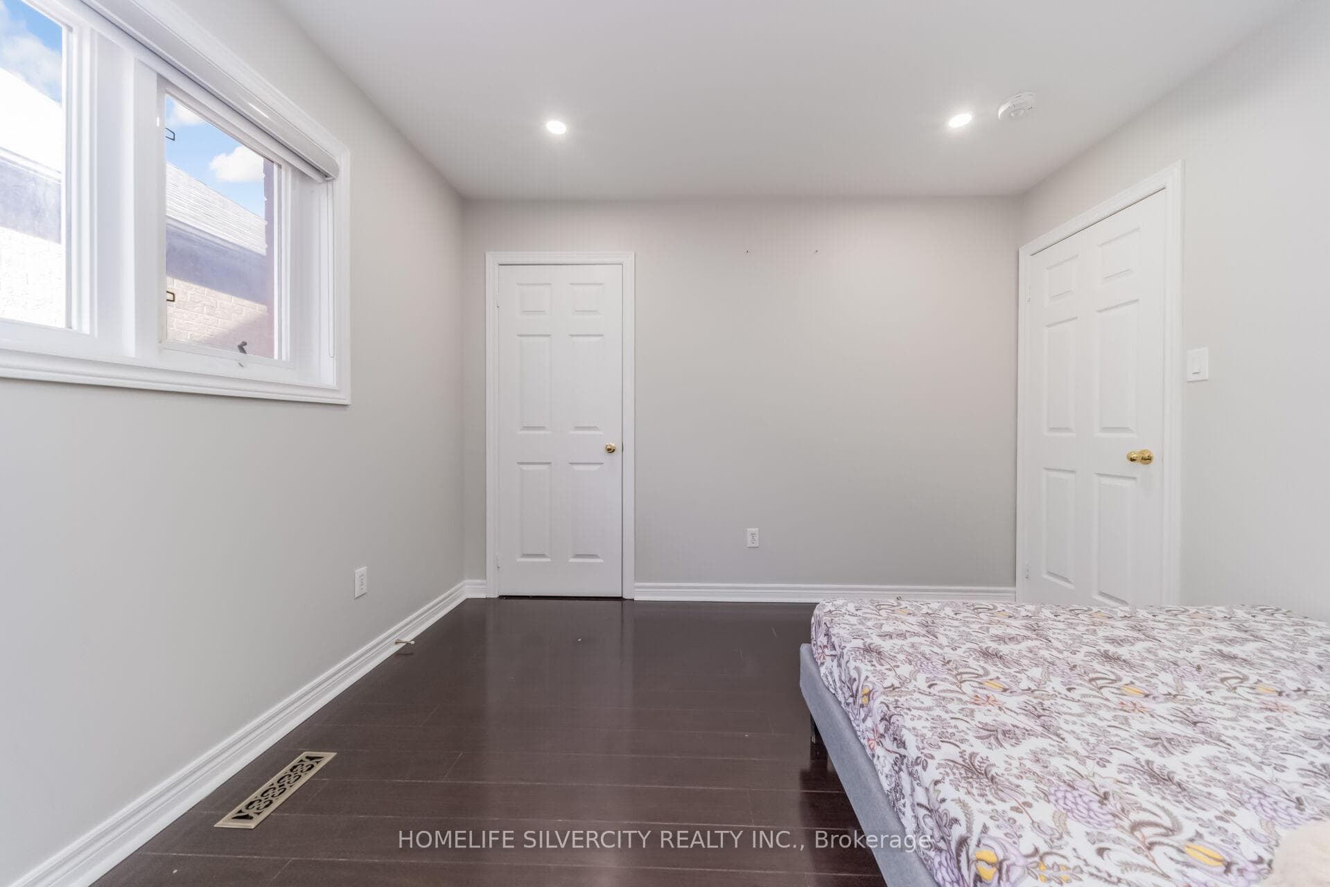 26 Bissell Drive photo 31
