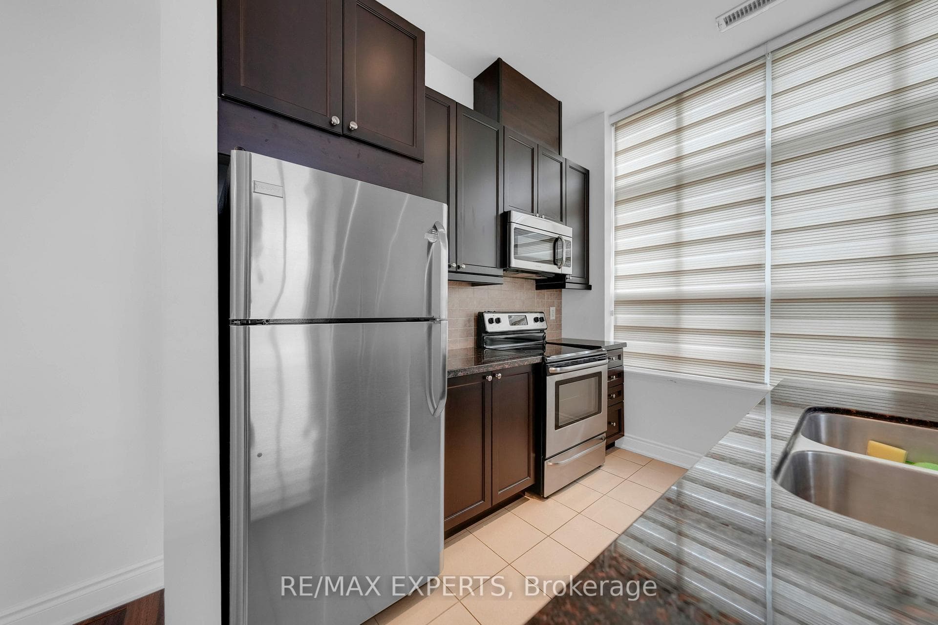 2396 Major Mackenzie Drive Unit 113 photo 15