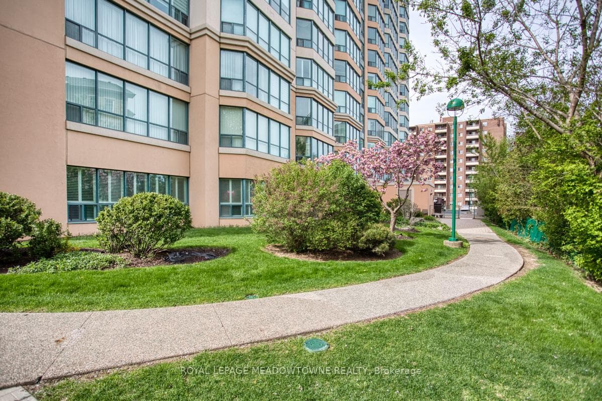 100 Millside Drive Unit 1405 photo 39
