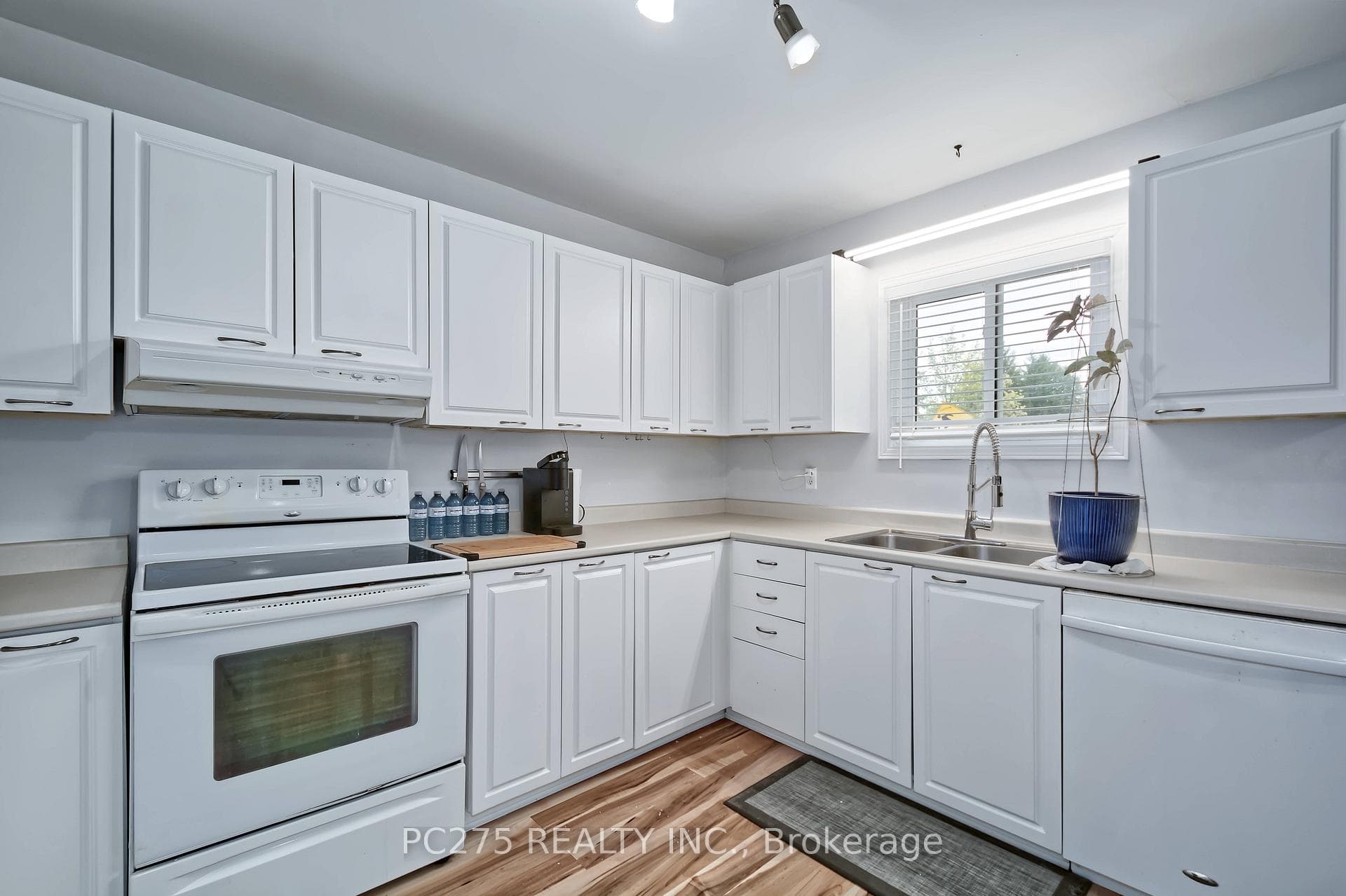 141 Condor Court Unit 36 photo 13