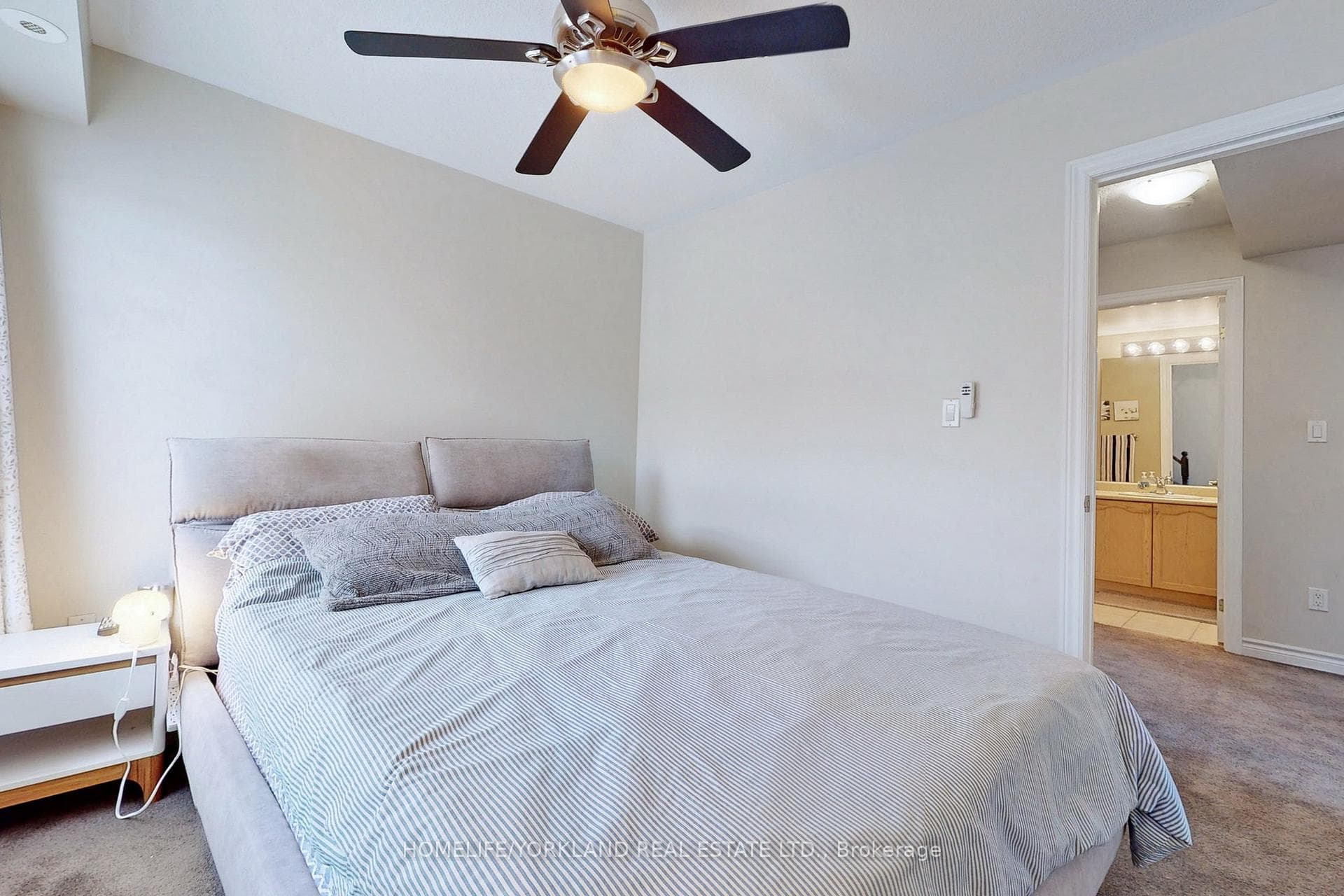 65 Cranborne Avenue Unit 207 photo 15
