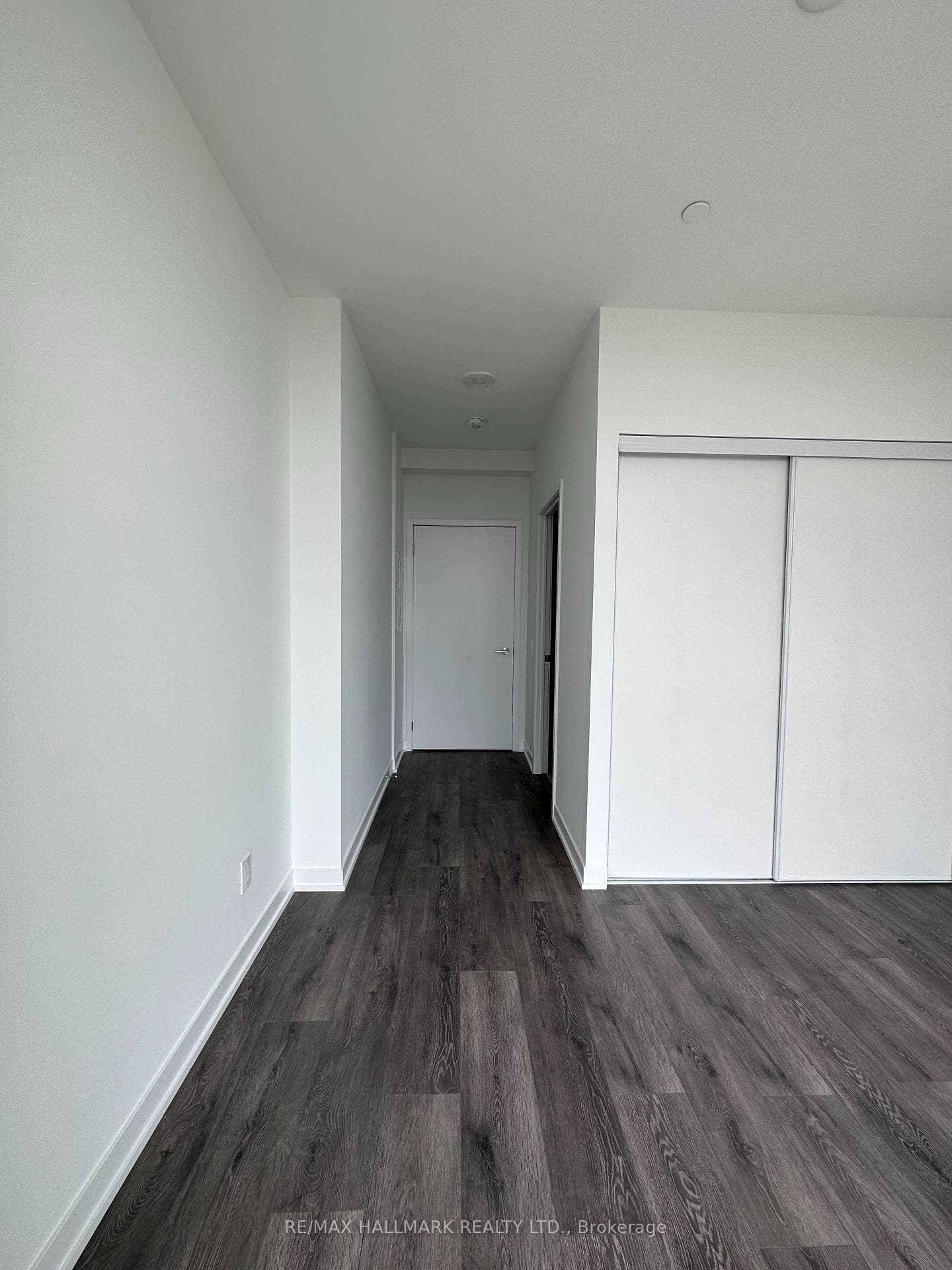 1787 St Clair Avenue Unit 1110 photo 5