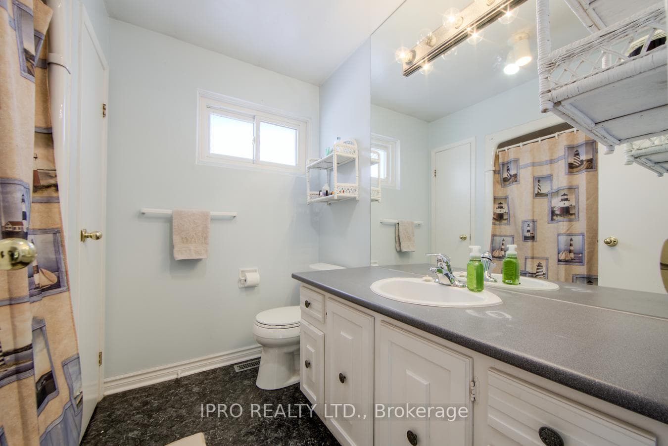 2120 Rathburn Road Unit 14 photo 17