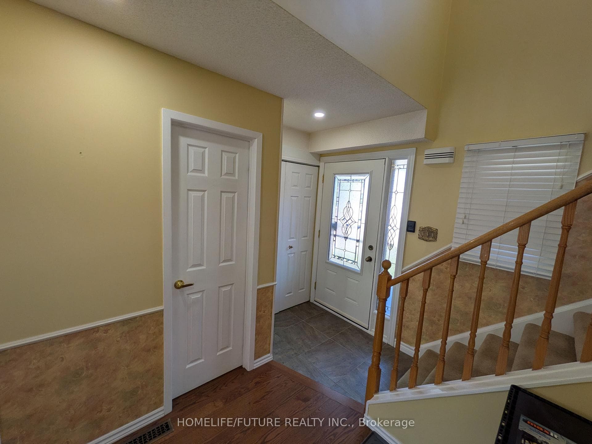 40 Longstaff Drive photo 3