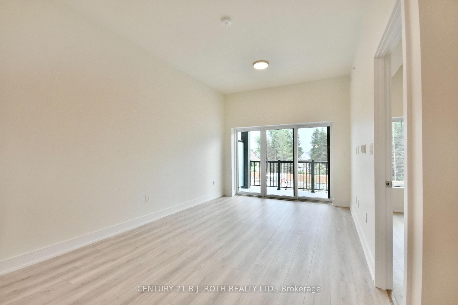 121 Mary Street Unit 203 photo 11