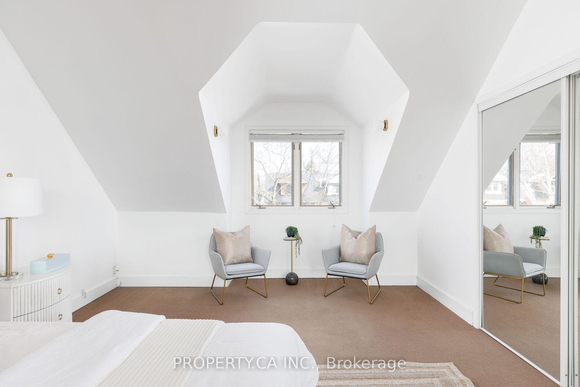 14 Galt Avenue photo 25