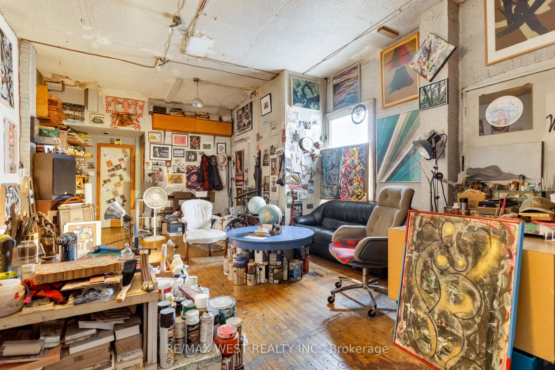 1493 Dupont Street photo 16
