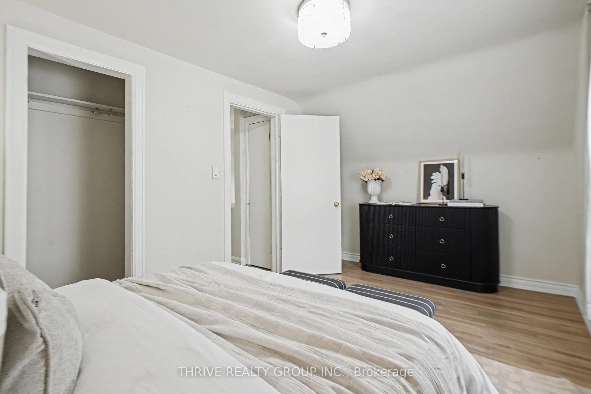 166 Ashland Avenue photo 24