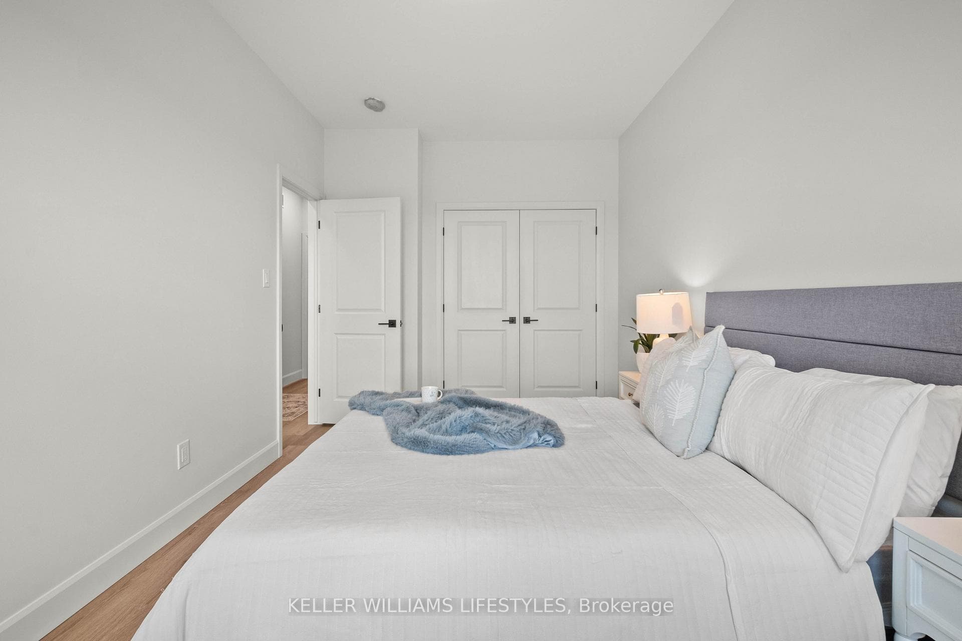 470 Darcy Drive Unit 28 photo 23