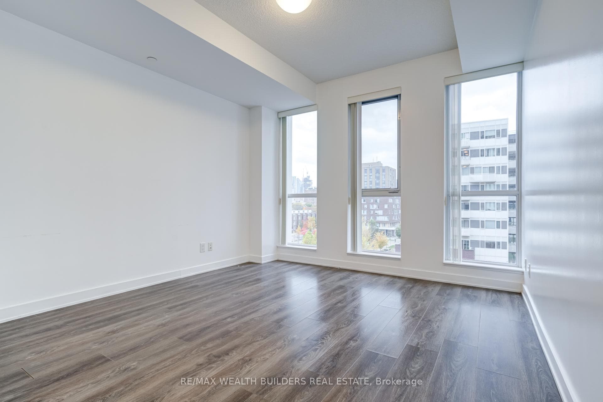 55 Regent Park Boulevard Unit 606 photo 20
