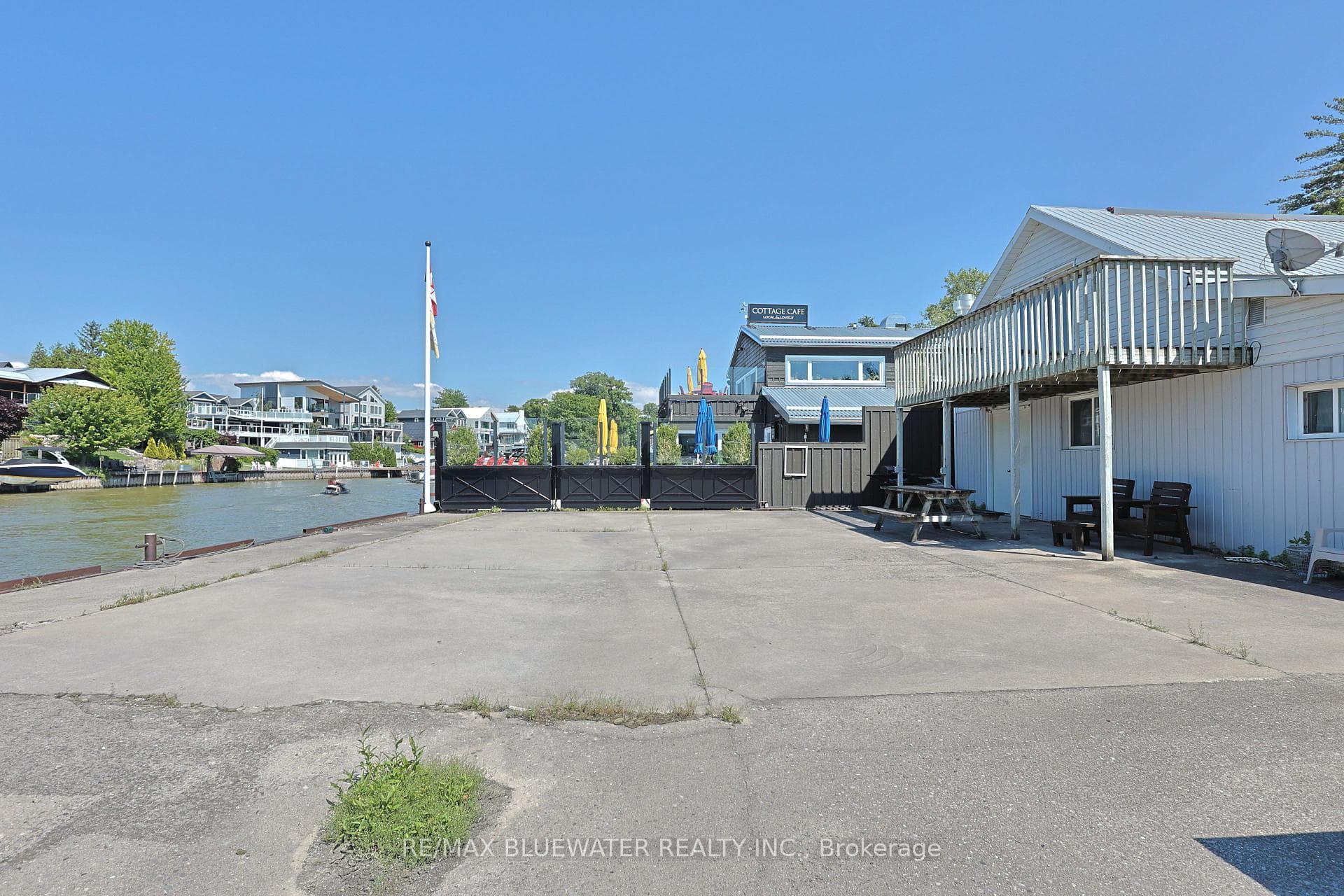 75 River Road photo 28