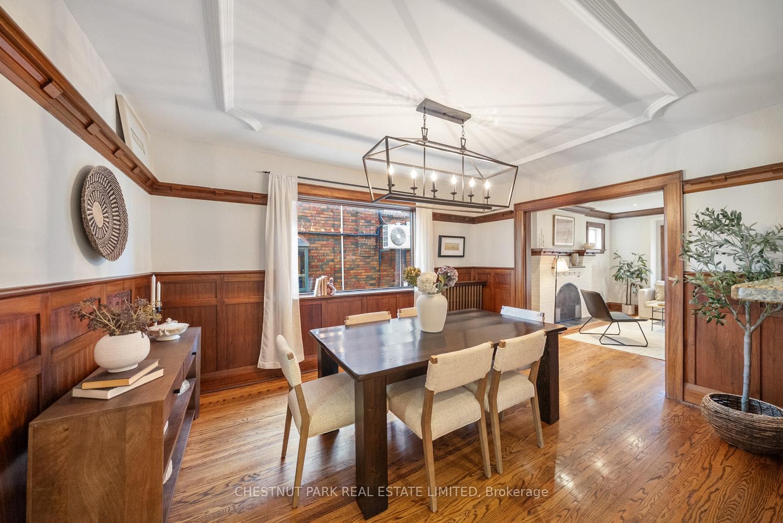 17 Glen Stewart Avenue photo 12