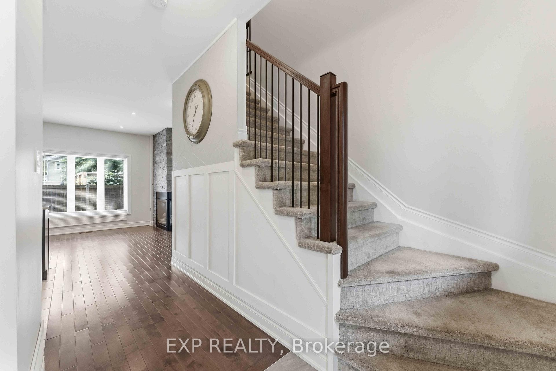 979 Admiral Avenue photo 3