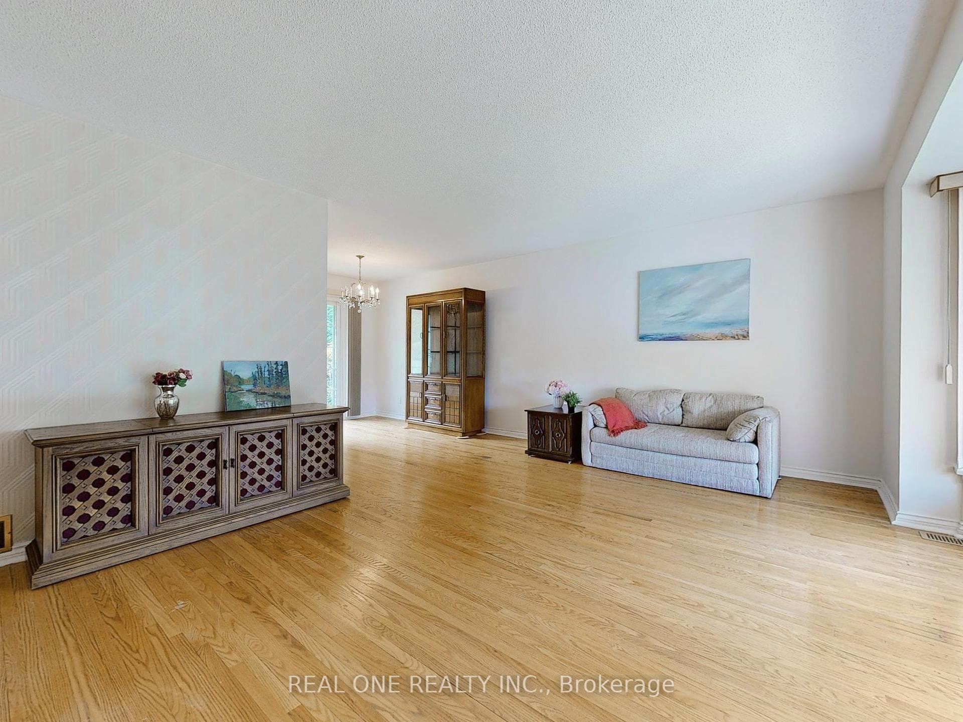 9 Lescon Road photo 4