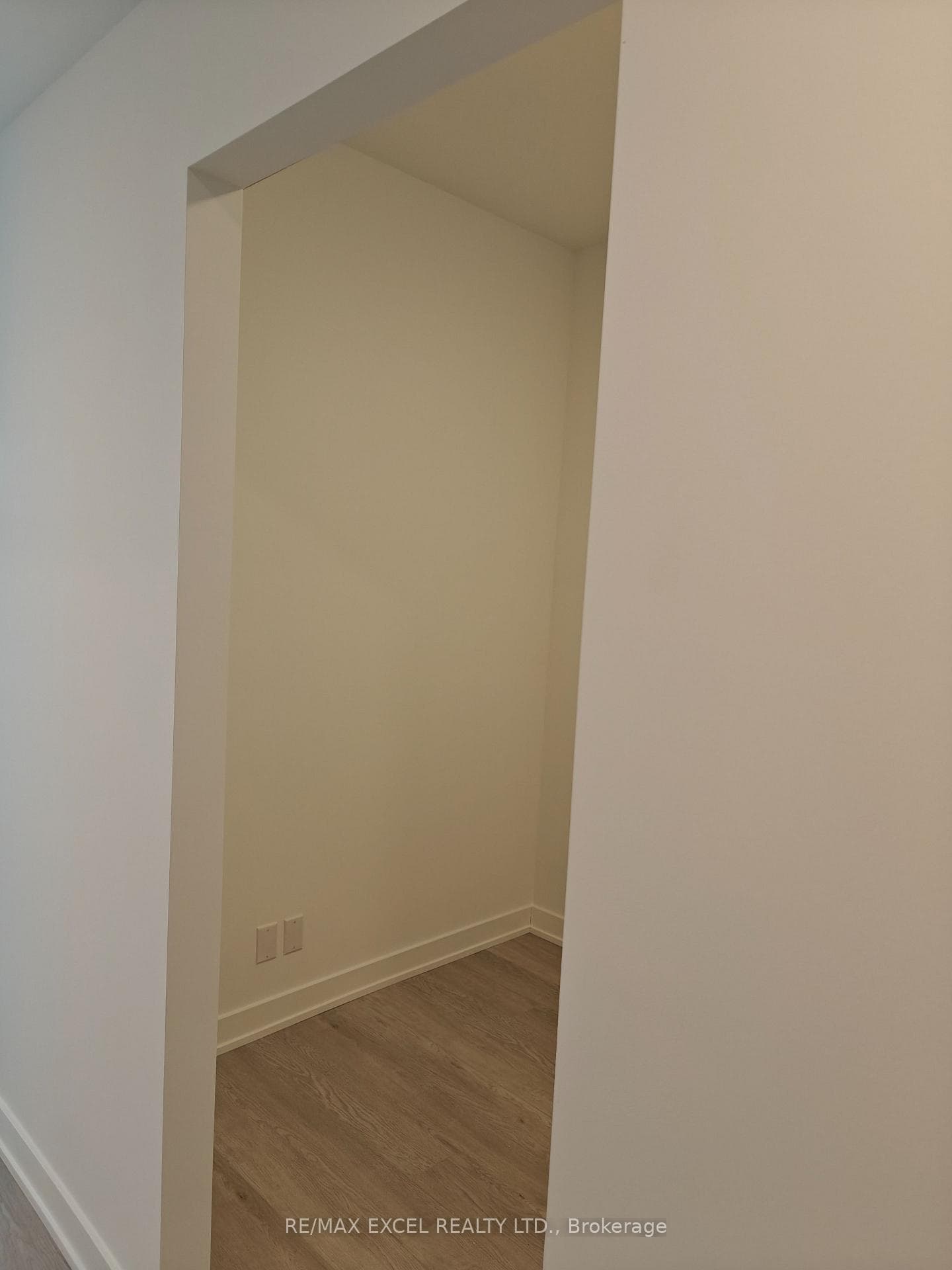 88 Queen Street Unit 4912 photo 12