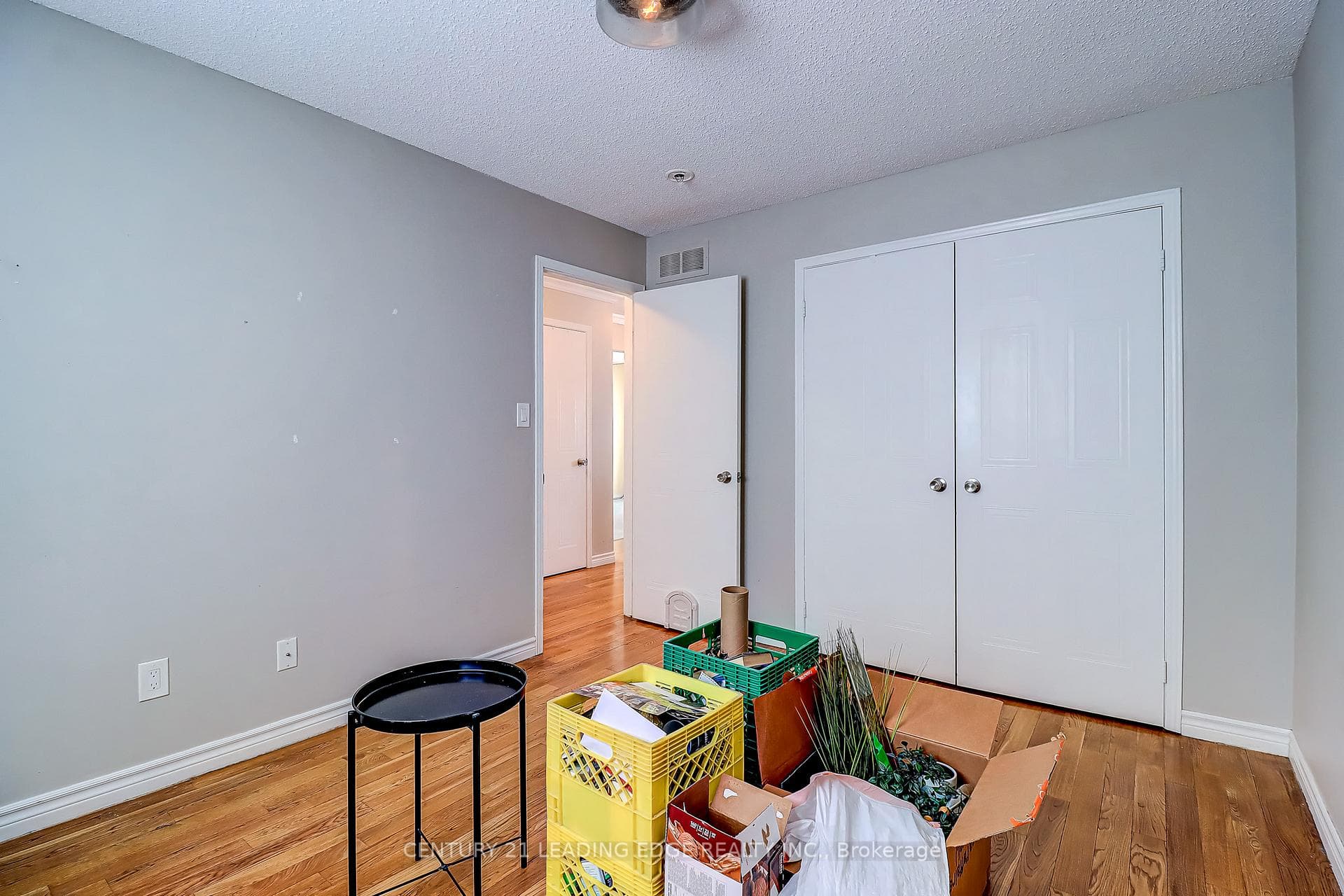 55 Mccrimmon Crescent Unit Upper photo 16