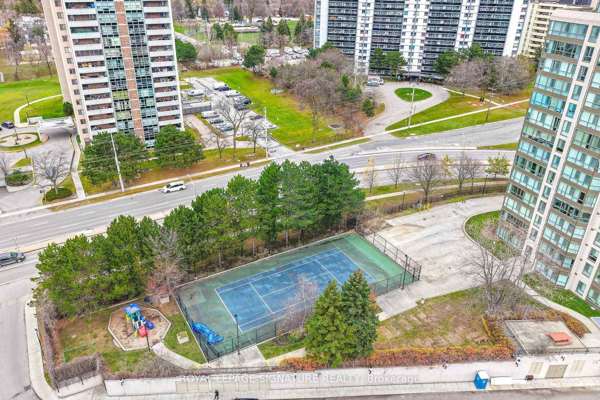 3233 Eglinton Avenue Unit 1208 photo 30