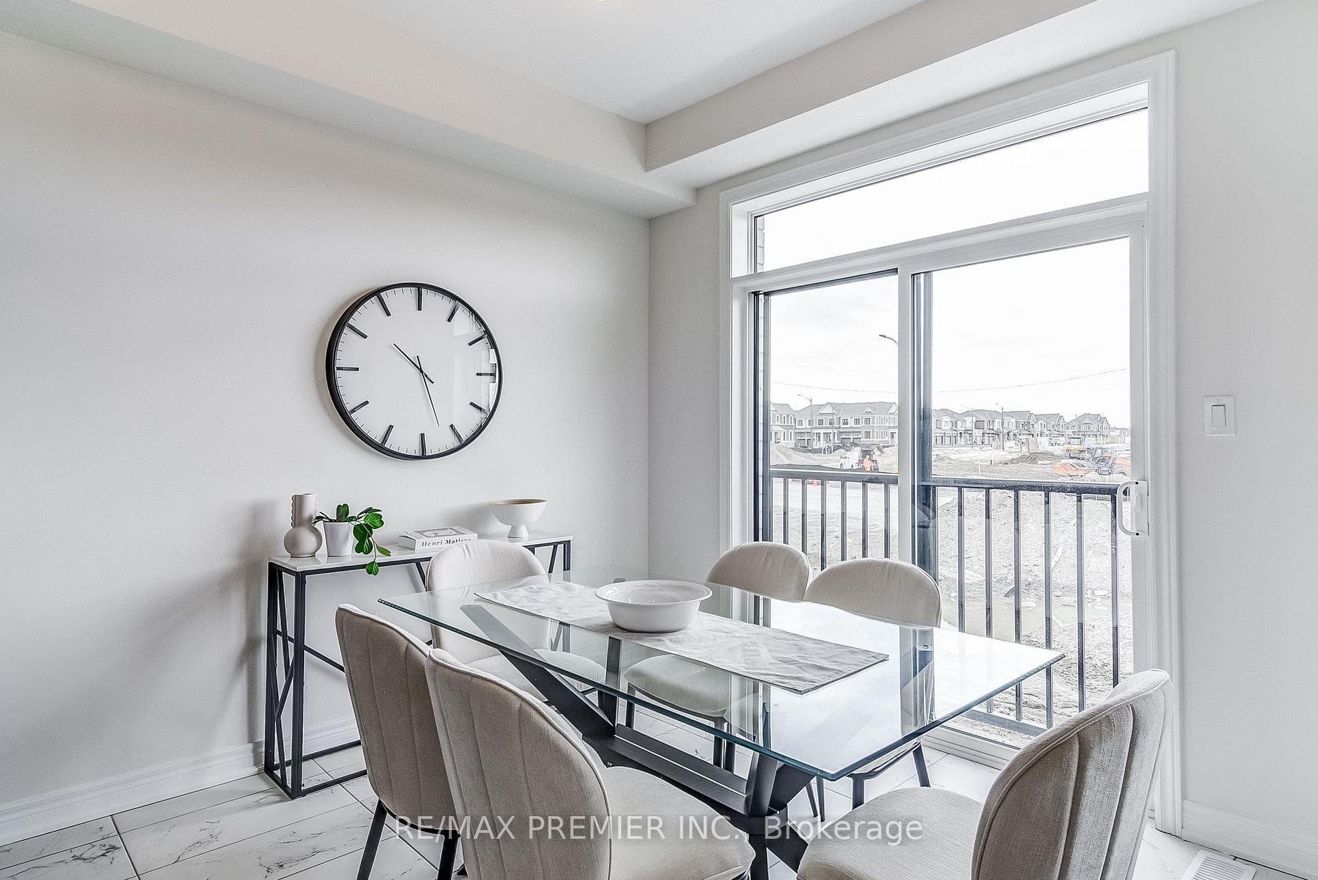 83 Armilia Place photo 13