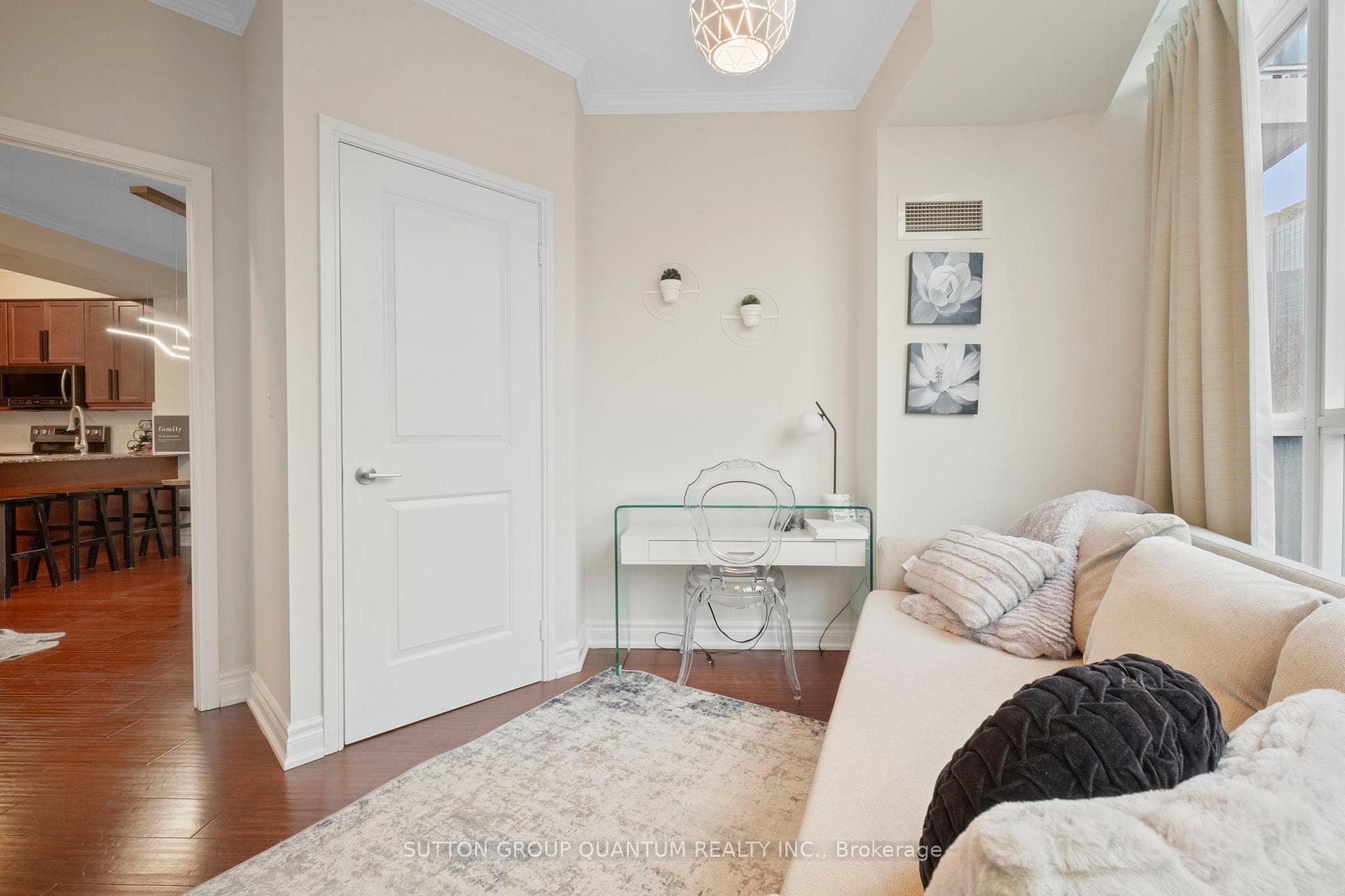 90 Absolute Avenue Unit 302 photo 16