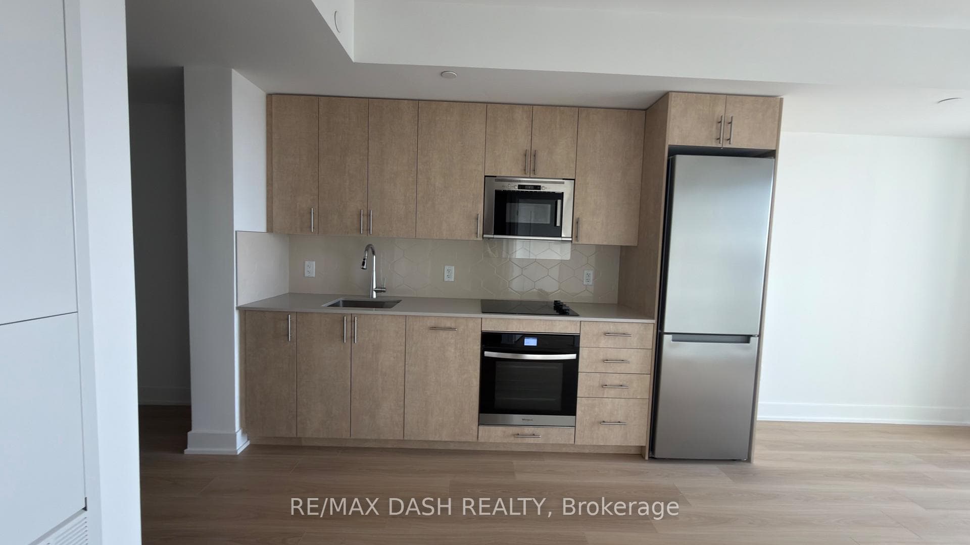 2545 Simcoe Street Unit 1642 photo 5