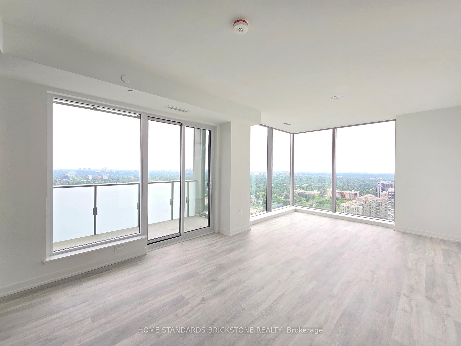 8 Olympic Garden Drive Unit S3303 photo 2