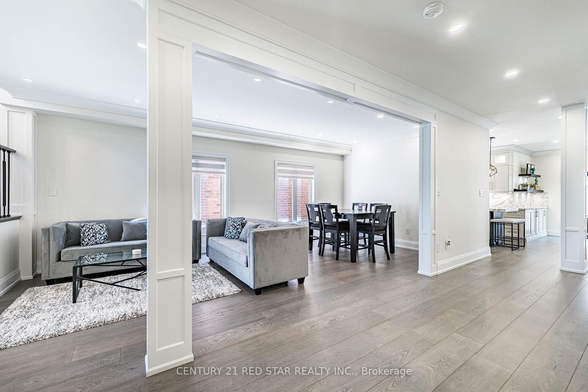 396 Derrydale Drive photo 5