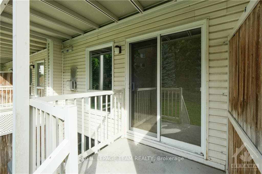 1665 LOCKSLEY Lane photo 25