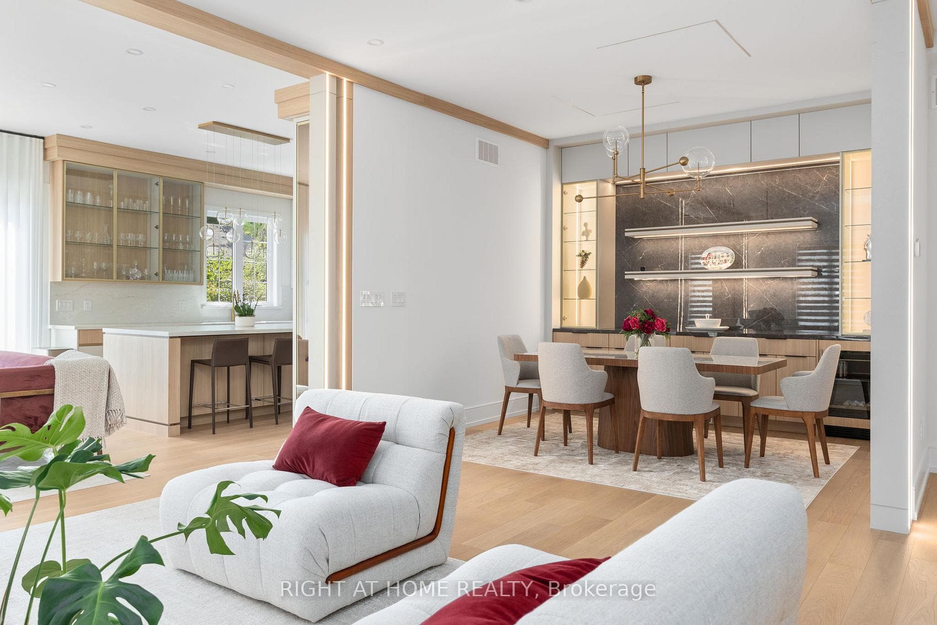 33 Thorndale Avenue photo 18