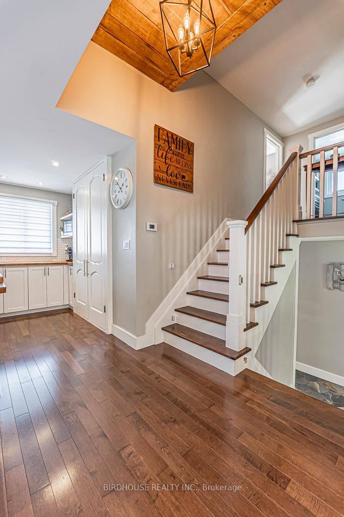 17 Mohawk Drive photo 8